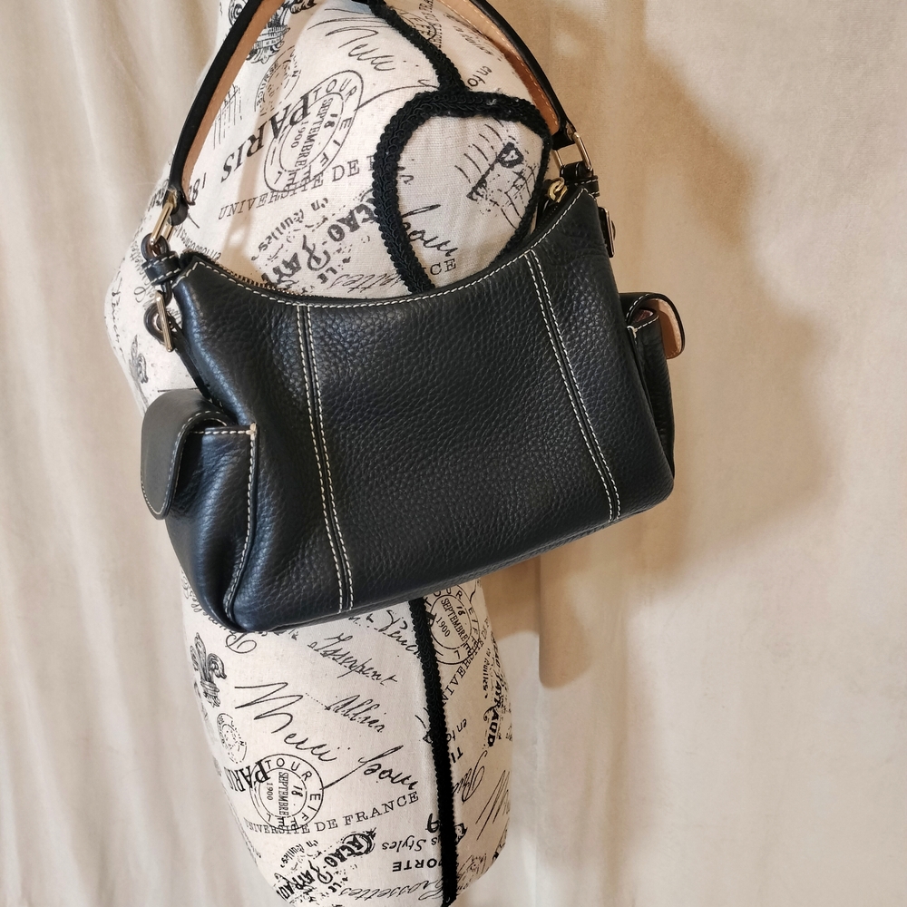 Vintage! Dooney & Bourke Black Pebble Leather Hobo Bag Pristine Condition! - Picture 4 of 10
